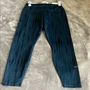 Nike Teal and Navy Striped Leggings Size L‎
